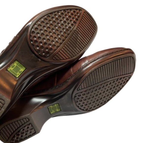 Earth Orgin Leather Clogs - Picture 3 of 3